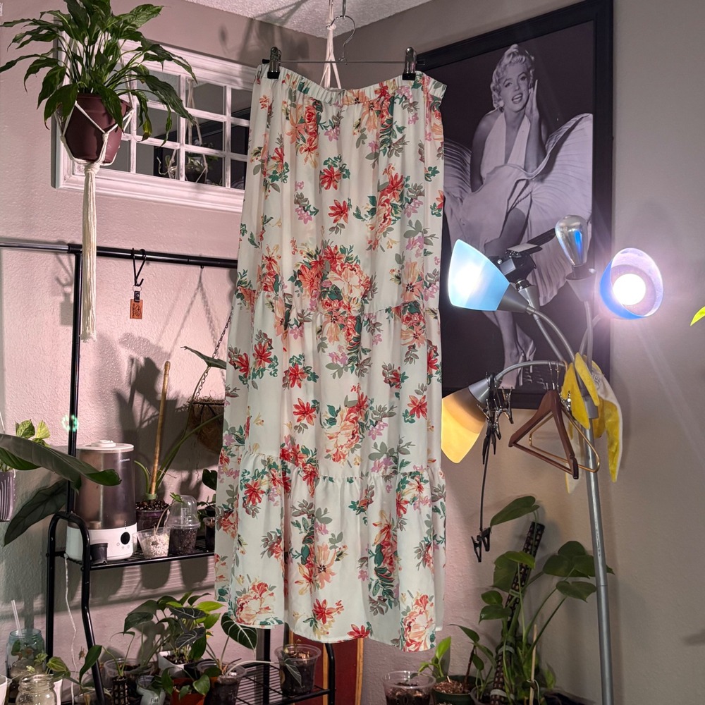 Rabbit Rose Floral Tiered Midi Skirt Women's XL Elastic Waist‎ Cottagecore